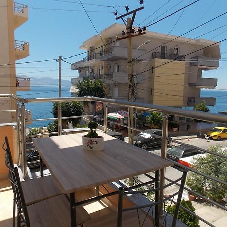 Amber Apartments Sarandë Exteriör bild