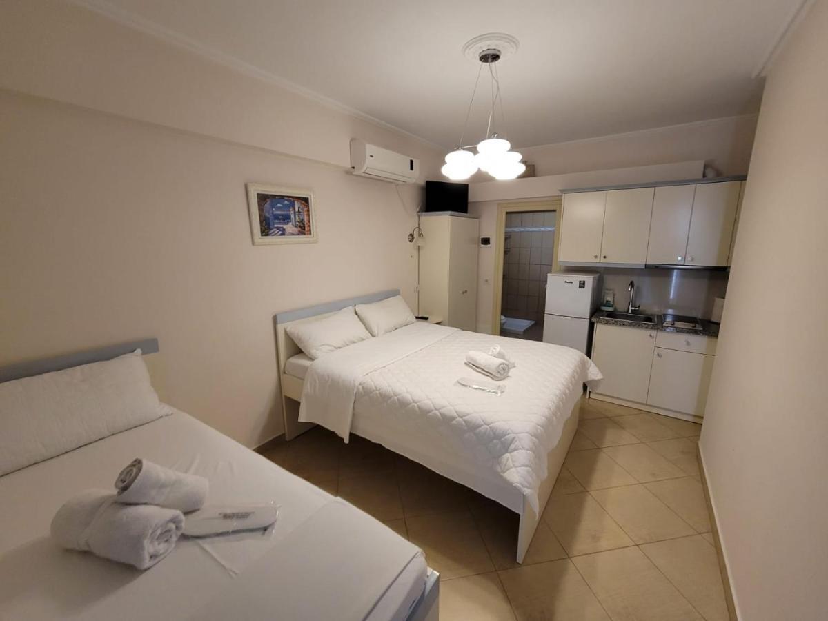 Amber Apartments Sarandë Exteriör bild