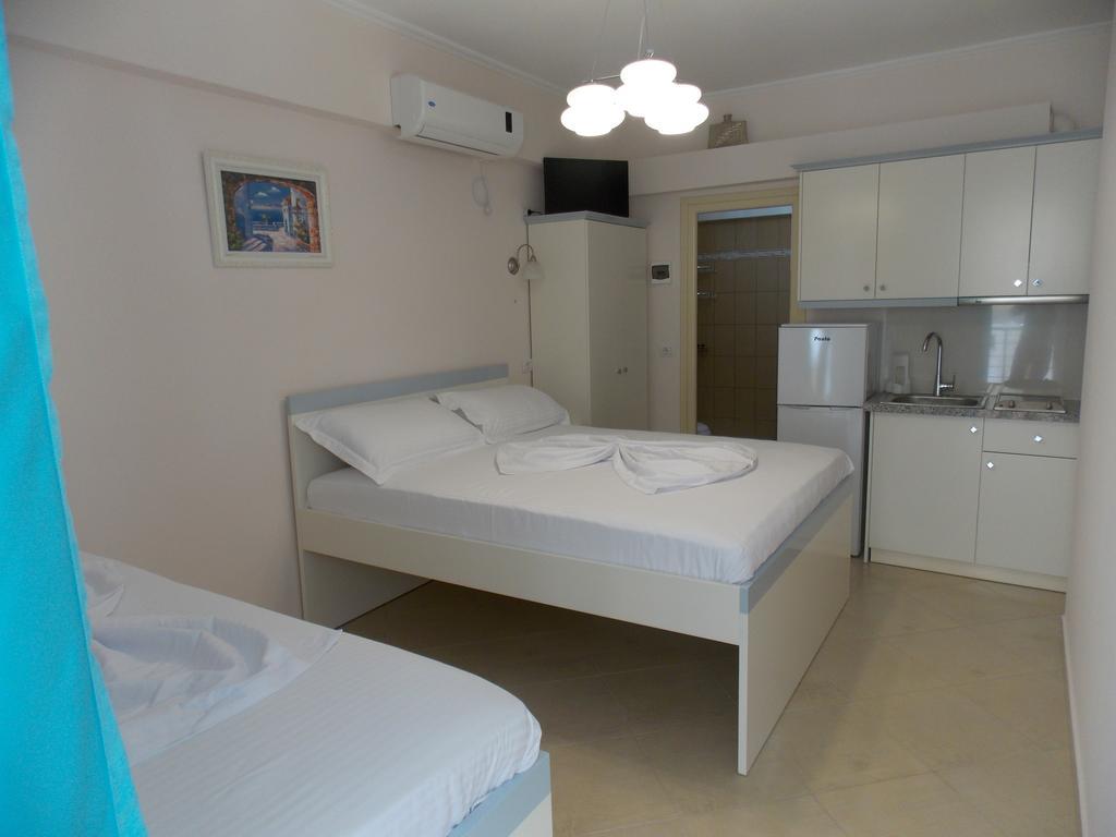 Amber Apartments Sarandë Exteriör bild